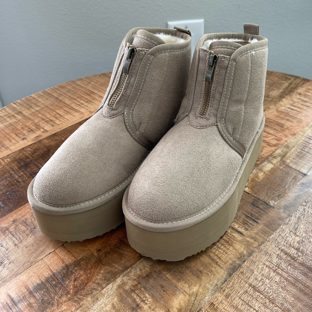 Zip-up Platform Booties
